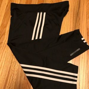 Sale: 30% off ADIDAS athletic cropped pants